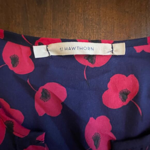 41 Hawthorn Navy and Red Poppy Blouse Popover sz Med 3/4 Sleeves Women's Top - Picture 2 of 9